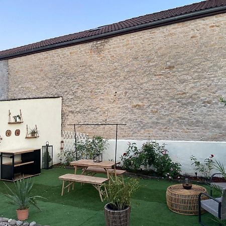Le Chaumontais Ecolo Et Sa Terrasse Privee Apartment โชมง ภายนอก รูปภาพ